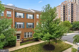 2313 Huntington Station Ct, Alexandria, VA 22303 - Photo 2