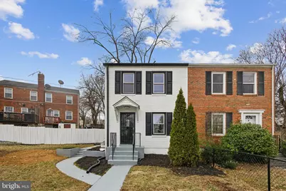 2215 Farrington Avenue, Alexandria, VA 22303 - Photo 2