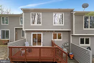 11123 Lakespray Way, Reston, VA 20191 - Photo 18