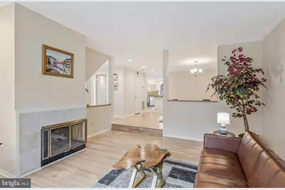 11123 Lakespray Way, Reston, VA 20191 - Photo 8