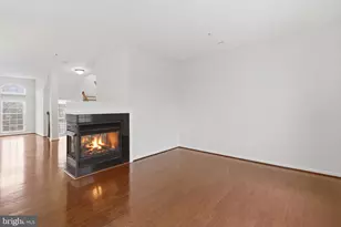 4477 Beacon Grove Cir, Fairfax, VA 22033 - Photo 14