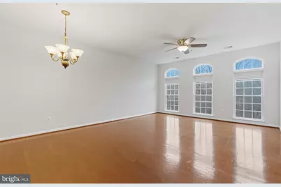 4477 Beacon Grove Circle, Fairfax, VA 22033 - Photo 4