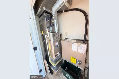 10002 Oakton Terrace Road, Oakton, VA 22124 - Photo 26