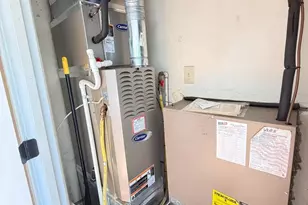 10002 Oakton Terrace Rd, Oakton, VA 22124 - Photo 26