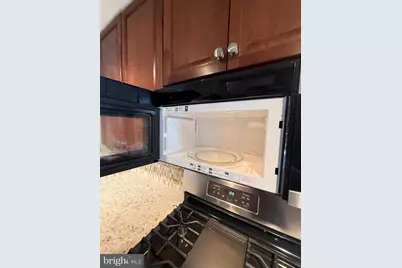 10002 Oakton Terrace Road, Oakton, VA 22124 - Photo 32