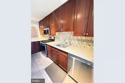 10002 Oakton Terrace Road, Oakton, VA 22124 - Photo 4