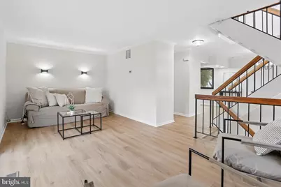 11922 Barrel Cooper Court, Reston, VA 20191 - Photo 4
