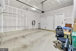 11226 Beaker St, Reston, VA 20190 - Photo 42