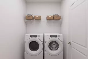 9540 Bastille St, Fairfax, VA 22031 - Photo 14