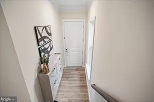 3799 Rainier Dr, Fairfax, VA 22033 - Photo 2