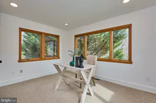 6586 Braddock Rd, Alexandria, VA 22312 - Photo 10