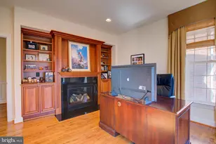 7690 Oak Field Ct, Springfield, VA 22153 - Photo 22