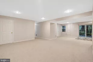 11181 Longwood Grove Dr, Reston, VA 20194 - Photo 60