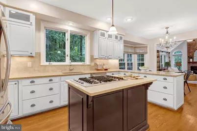 11181 Longwood Grove Drive, Reston, VA 20194 - Photo 16