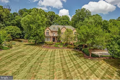 841 Leigh Mill Road, Great Falls, VA 22066 - Photo 2