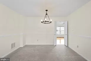 7937 Edinburgh Dr, Springfield, VA 22153 - Photo 16