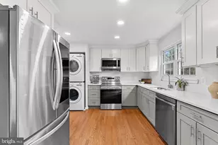 6037 Meyers Landing Ct, Burke, VA 22015 - Photo 18