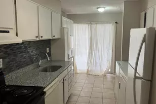 2294 White Cornus Ln, Reston, VA 20191 - Photo 6