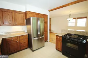 5504 Inverchapel Rd, Springfield, VA 22151 - Photo 8