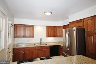 5504 Inverchapel Rd, Springfield, VA 22151 - Photo 6