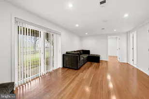 9359 Robnel Pl, Vienna, VA 22182 - Photo 32