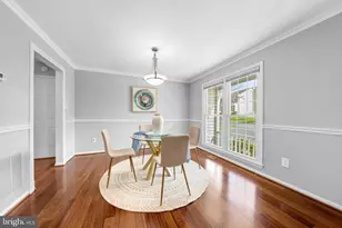 9359 Robnel Pl, Vienna, VA 22182 - Photo 8