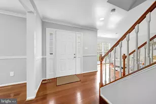 9359 Robnel Pl, Vienna, VA 22182 - Photo 6