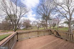 9359 Robnel Pl, Vienna, VA 22182 - Photo 36