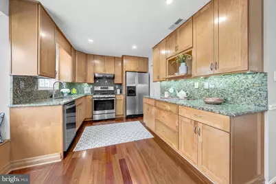 9359 Robnel Place, Vienna, VA 22182 - Photo 16