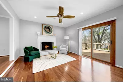 9359 Robnel Place, Vienna, VA 22182 - Photo 12