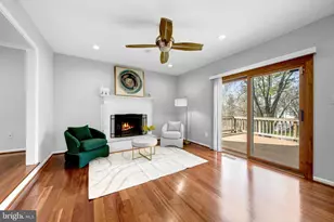 9359 Robnel Pl, Vienna, VA 22182 - Photo 12