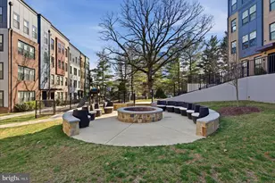 12118 Loblolly Dr, Fairfax, VA 22033 - Photo 32