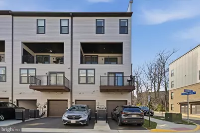 12118 Loblolly Drive #40, Fairfax, VA 22033 - Photo 2