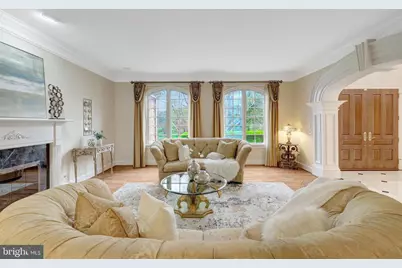 1204 Hunters Grove Court, McLean, VA 22102 - Photo 8