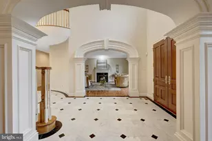 1204 Hunters Grove Ct, McLean, VA 22102 - Photo 6