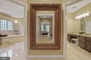 9864 Walker Glen Ct, Great Falls, VA 22066 - Photo 46