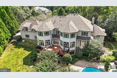 9864 Walker Glen Court, Great Falls, VA 22066 - Photo 4