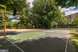 8360 Greensboro Dr, McLean, VA 22102 - Photo 32