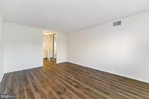 8360 Greensboro Dr, McLean, VA 22102 - Photo 24