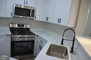 4409 Fair Stone Dr, Fairfax, VA 22033 - Photo 6