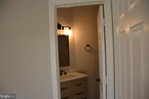 4409 Fair Stone Dr, Fairfax, VA 22033 - Photo 18