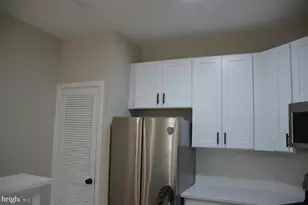 4409 Fair Stone Dr, Fairfax, VA 22033 - Photo 10