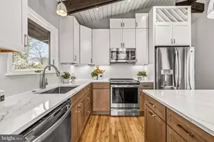 4035 Taylor Dr, Fairfax, VA 22032 - Photo 20