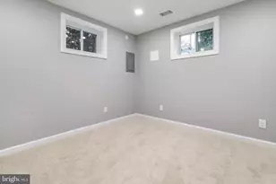 6621 Hallwood Ave, Falls Church, VA 22046 - Photo 32