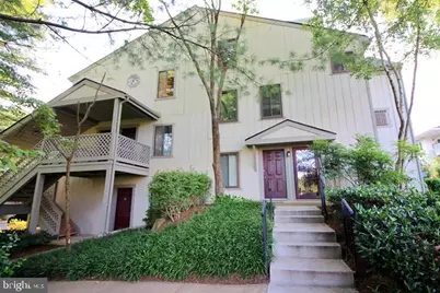 2233 Hunters Run Drive, Reston, VA 20191 - Photo 2