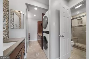 4819 Carriagepark Rd, Fairfax, VA 22032 - Photo 58