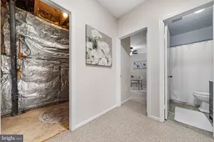 4819 Carriagepark Rd, Fairfax, VA 22032 - Photo 30