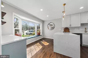 4819 Carriagepark Rd, Fairfax, VA 22032 - Photo 6