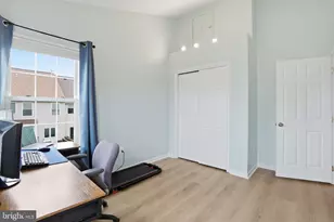 6601 Lavinus Ln, Alexandria, VA 22315 - Photo 18