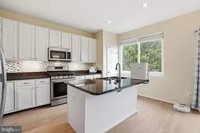 6601 Lavinus Lane, Alexandria, VA 22315 - Photo 8